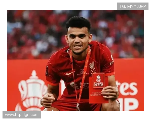 念念不忘利物浦更衣室惊现迪亚斯贴纸